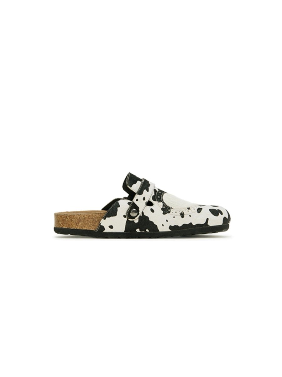 CONPShoesHeart Closed-Toe Slides_Cow