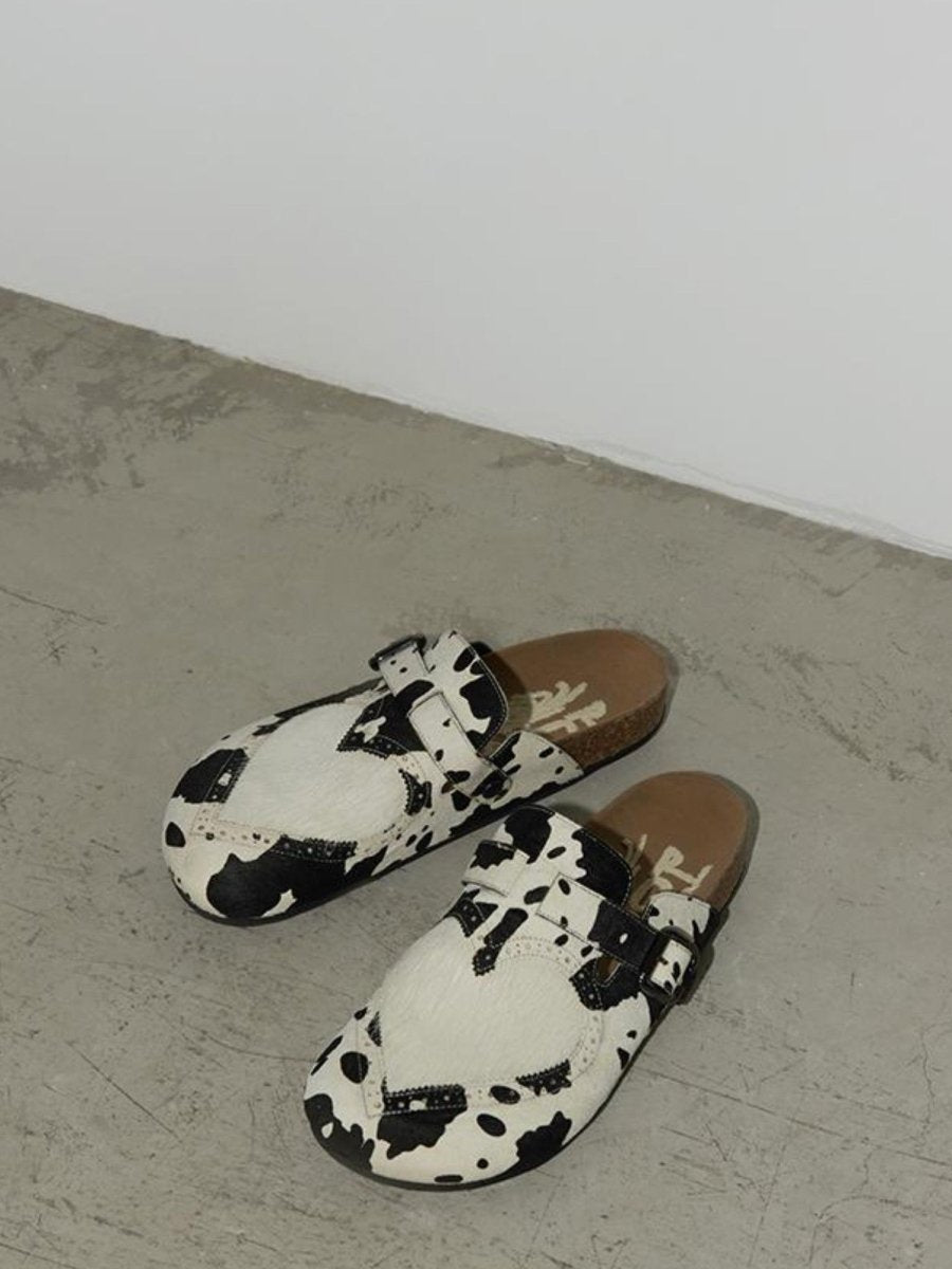 CONPShoesHeart Closed-Toe Slides_Cow