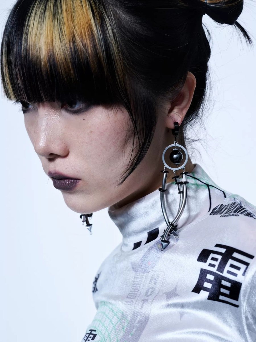 ILLuSoRyAccessories & BagsFuture Noir Titanium Chain Earrings